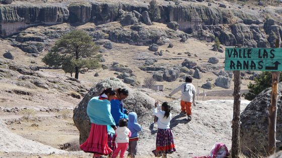 Die Tarahumara legen kilometerlange Strecken zu Fuß zurück - und sind bekannt als ausdauernde Läufer. Foto: Regina Mennig