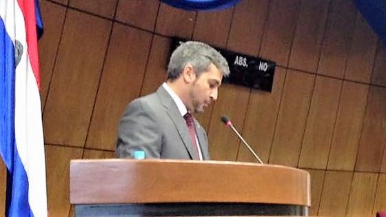 Mario Abdo Benítez während einer Sitzung im letzten Jahr (Archivfoto: Ministerio de Hacienda - Paraguay/Flickr)