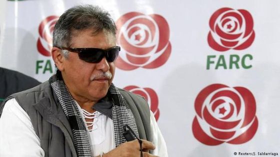 Schwere Vorwürfe gegen den blinden ehemaligen FARC-Anführer Jesús Santrich. Foto: Reuters/J. Saldarriaga 