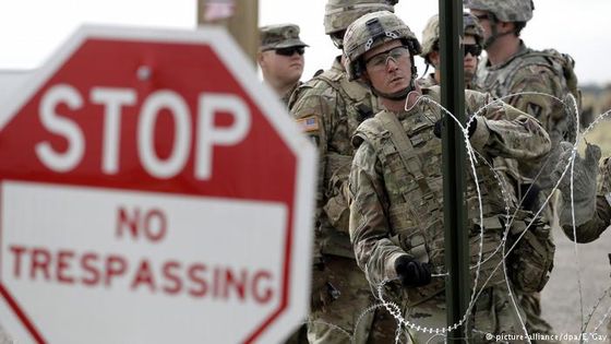 US-Soldaten sichern die Grenze zu Mexiko (Foto: picture-alliance/dpa/E. Gay)
