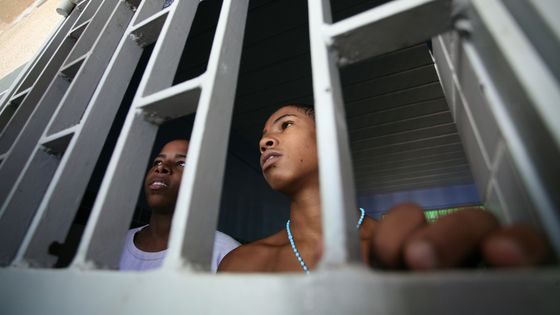 Gefangene in einem Jugendgefängnis in Brasilien. (Symbolfoto). Foto: Adveniat/Henning