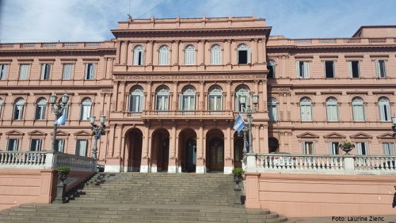 Die Casa Rosada, das rosa Gebäude, Regierungssitz in der Hauptstadt Buenos Aires. Foto: Laurine Zienc