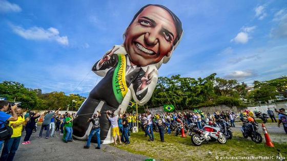 Der Wahlkampf Bolsonaros mobilsiert seine Anhänger (Foto: picture-alliance/NurPhoto/C. Faga)