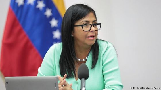 Jetzt auch auf der Sanktionsliste: Delcy Rodriguez, eine enge Vertraute des Staatschefs (Archivfoto: Reuters/Miraflores Palace)