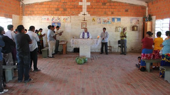 Ein Gottesdienst in Paraguay (Symbolfoto: Matzel/Adveniat)