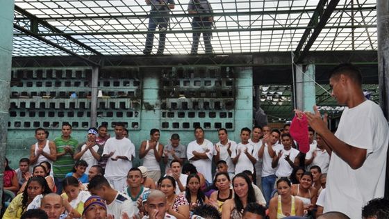 Die Organisation Amerikanischer Staaten (OEA) 2012 zu Besuch im Gefängnis von Quezaltepeque, San Salvador. Foto: OEA / SMS Arena Ortega,CC BY-ND 2.0.