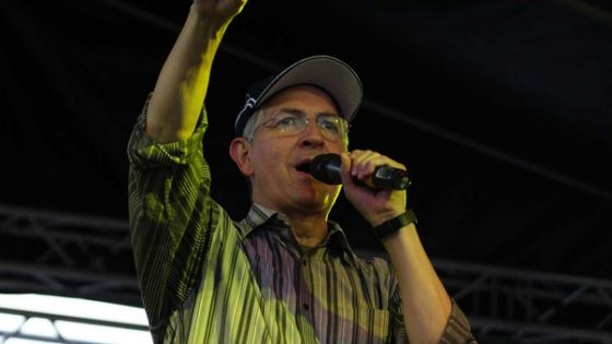Antonio Ledezma bei einer Wahlkampfveranstaltung im September 2010. Foto: Globovisión, CC BY-NC 2.0.