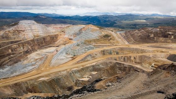 Massiven Bergbau - wie hier in Peru - will eine Gemeinde in Mexiko verhindern: bisher mit Erfolg. Foto: Adveniat/Achim Pohl