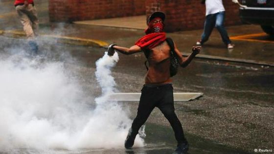 Die Gegner von Präsident Nicolas Maduro sind ideologisch tief gespalten. Foto: Reuters.