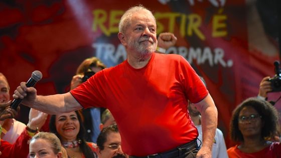 Brasiliens Heilsbringer muss ins Gefängnis. Luiz Inácio Lula da Silva steht vor den Trümmern seines Lebenswerks. Foto: Thomas Milz