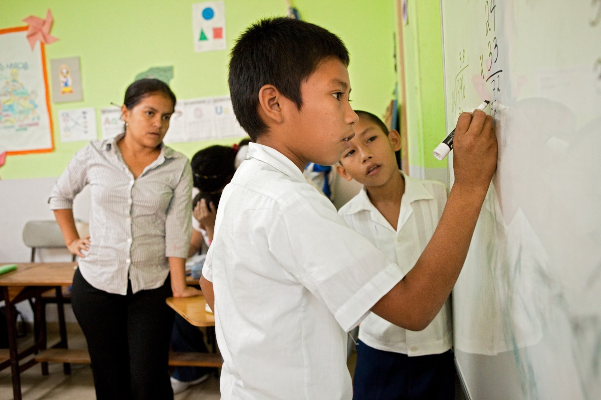 Lateinamerika Honduras Adveniat Schule