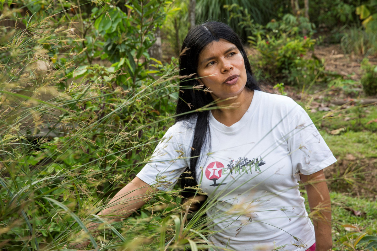 Die indigene Umweltaktivistin Patricia Gualinga aus Sarayaku, Ecuador, kämpft für den Schutz des Amazonas-Regenwaldes und der Flüsse. Foto: Adveniat/Achim Pohl