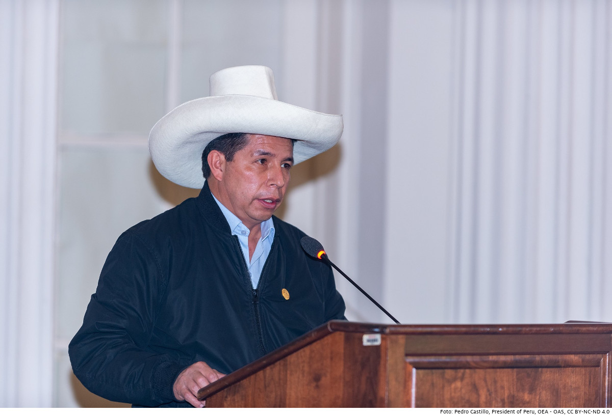 Nach heftigen Protesten hat der peruanische Präsident Pedro Castillo eine Ausgangssperre wieder aufgehoben, die eigentlich Proteste gegen steigende Lebenshaltungskosten verhindern sollte. Foto: Pedro Castillo, OEA - OAS, CC BY-NC-ND 4.0
